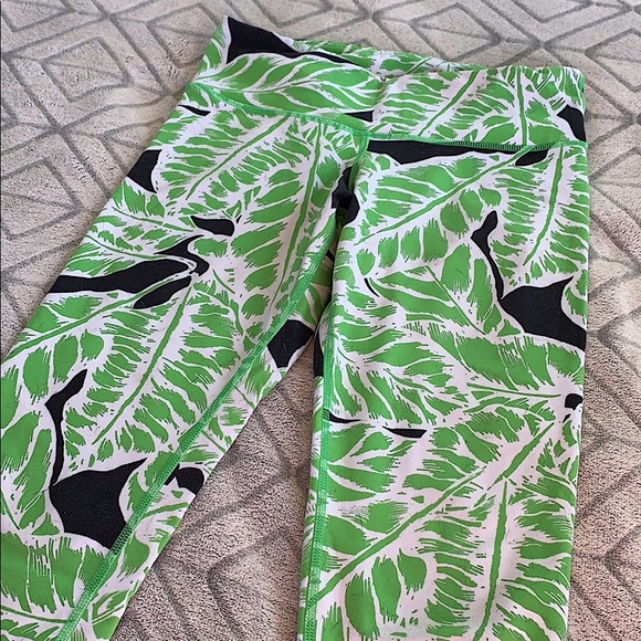 💚Alo Yoga Airbrush Legging Green Palm Springs💚 - Picture 6 of 8